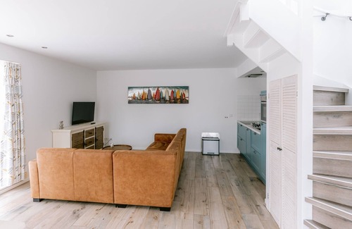 Municipality of Veere House | Zeeuws Huisje is centrally located within cycling distance of the beach