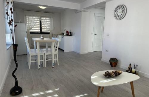 Bacau Apartment | Zen Apartment