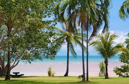 Rapid Creek Apartment | ZEN FORESHORE - 3BR Nighcliff Apartment