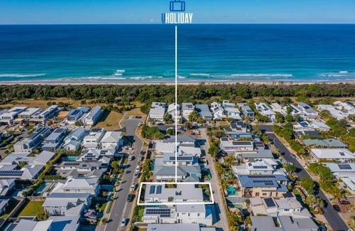 Casuarina House | Zen Garden Beach House Casuarina by uHoliday