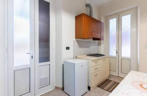 Casale Monferrato Apartment | Zen Jacuzzi Retreat