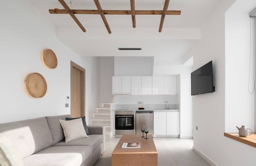 Hersonissos Centre Villa | Zen Ocean Luxury Villa, an Iconic Escape