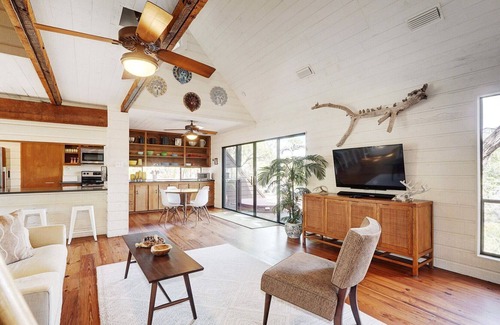 Camelot House | Zen Retreat + Private Pool & Spa - Skyfall!
