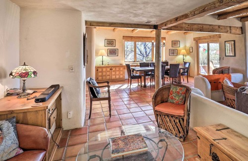 Tombstone House | Zen Retreat w/ Guest Home & View, 13 Mi to Town!