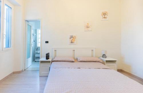 Casale Monferrato Apartment | Zen Retreat with Jacuzzi, Patio & Private Garage Plus Automatic Check in 24 7 with Netflix Dazn and Disney Plus