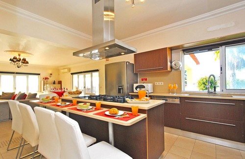 Montechoro Villa | Zen villa with private pool & BBQ