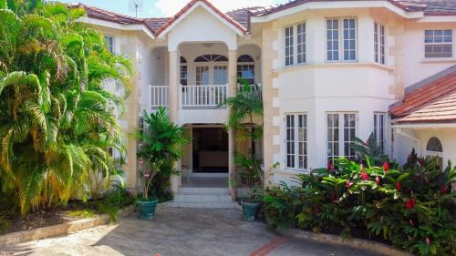 Paynes Bay House | ZenBreak Marzalea Villa 2bd