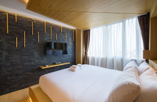 Bang Yi Ruea Hotel | Zenniq