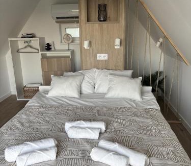 Pusztavacs Apartment | ZeNova Vendégház