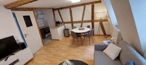 Schwaebisch Hall Apartment | Zentrale Altbauwohnung mit Flair
