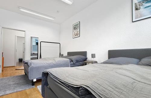 Rathaus Apartment | Zentrale Wohnung für 12 Gäste nahe Schlossplatz