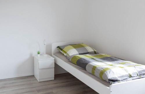 Ichenhausen Apartment | Zentrales Wohnhaus Ichenhausen