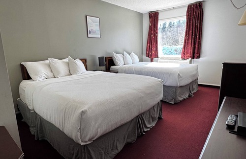 Marathon Hotel | Zero-100 Motor Inn