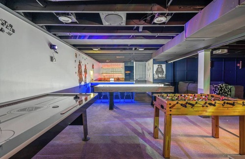 Eagle Nest Villa | Zestlife-HeatedPool-LuxeEscp-ThemedRooms-GameRoom
