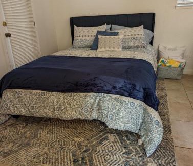 Modesto Apartment | Zesty Studio & Pet Friendly Yard