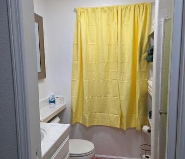 Modesto Apartment | Zesty Studio & Pet Friendly Yard