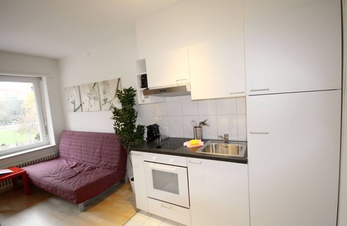 Langstrasse Apartment | ZH Inler - Stauffacher HITrental Apartment