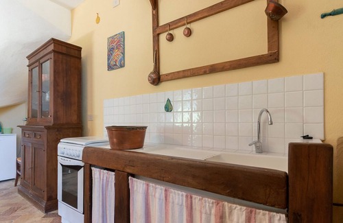Abbateggio Apartment | Zi Dunate by Typney