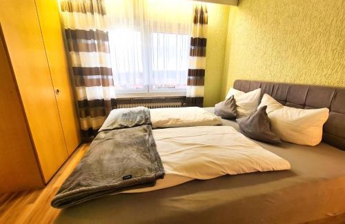 Rotensol House | Zi15 Familienzimmer Schönblick mit zwei seperaten Zimmern