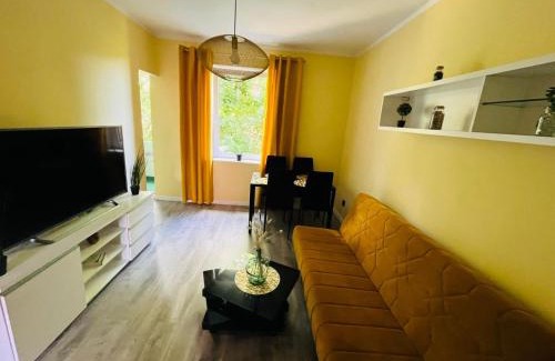 Koszalin Apartment | Zielony Apartamet Przy Fregacie