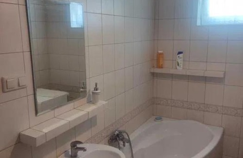 gmina Obrazow House | Zielony Domek z dużym tajemniczym ogrodem i rekreacyjną stodołą