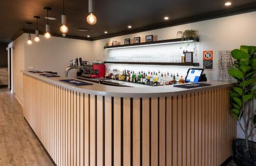 Vale Of Clwydd Hotel | Zig Zag Motel & Apartments