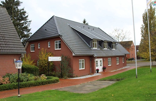 Jork House | Zimmer 5 Familienzimmer mit Badewanne - Restaurant und Hotel Vom Land zum Meer