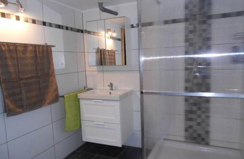 Grenzach-Wyhlen Apartment | Zimmer in direkter Nähe zu Basel