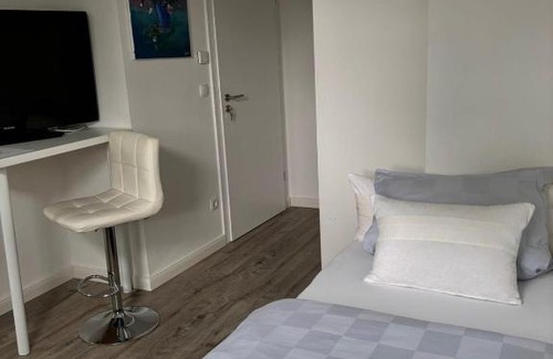 Region Hannover District House | Zimmer mit Küche und Bad