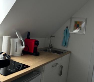 Region Hannover District House | Zimmer mit Küche und Bad