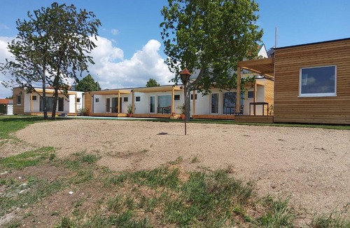 Illmitz Bed & Breakfast | Zimmerei - Landgasthaus Karlo