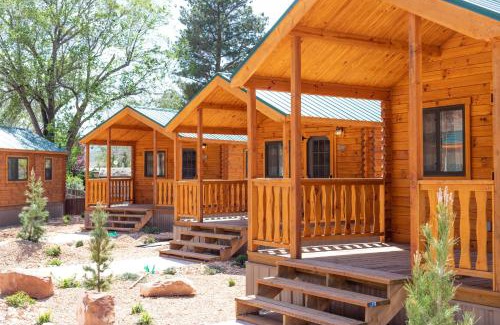 Zion National Park South Entrance Hotel | Zion Canyon Cabins