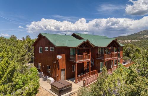 Zion National Park East Entrance House | Zion Ridge- Game Room, Hot Tub, 9 beds, Sleeps 14