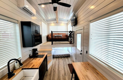 Apple Valley Cabin | Zion's Tiny Getaway