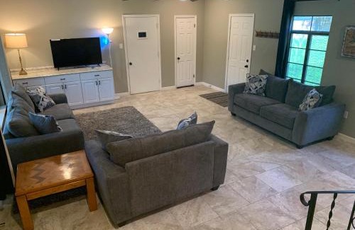 New Braunfels House | Zipp Away LD 728