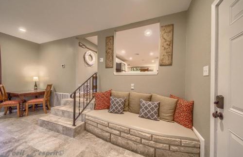 New Braunfels House | Zipp Away LD 728