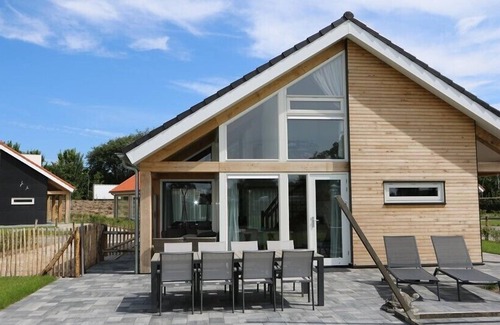 Renesse Villa | Zonnedorp 7 luxury holiday in modern villa in prime location