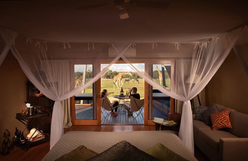 Dubbo Cabin | Zoofari Lodge at Taronga Western Plains