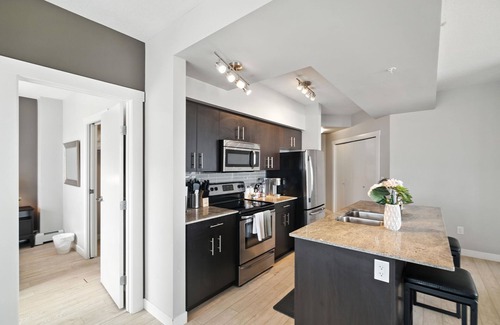Downtown Edmonton Apartment | Zorro - Stylish 2BD | 2 BA | Ice District Suite!