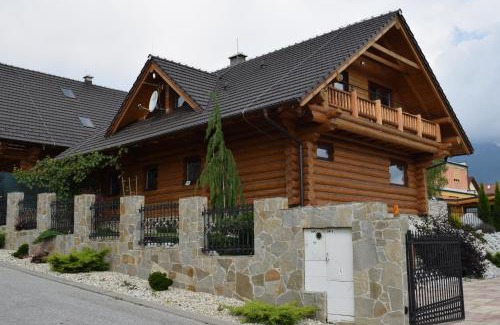 Nova Lesna House | Zrubový dom - Moon Nová Lesná