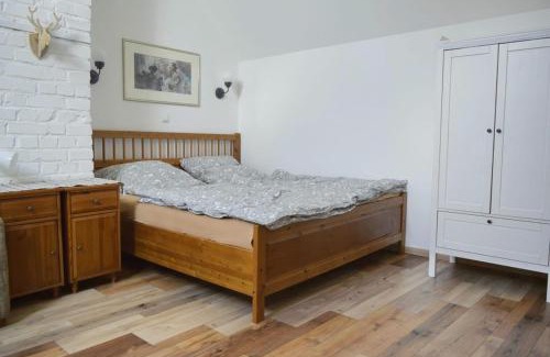 Frankenheim-Lindennaundorf Apartment | Zschampert Hof bei Leipzig Ruhige Ferienwohnung Bauernhof für 4-5 Personen