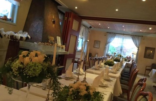 Gladenbach Hotel | zu Jeddelohs Lodge Hotel