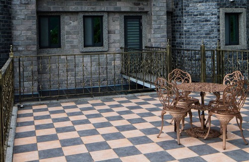 Jiaoxi Bed & Breakfast | Zum Adler Castle B&B