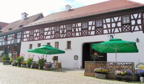 Neualbenreuth House | Zum Egerländer Fachwerkhof