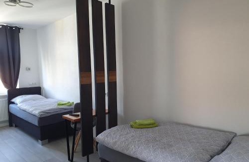 Gera House | Zum Obstler - Gaststätte und Pension