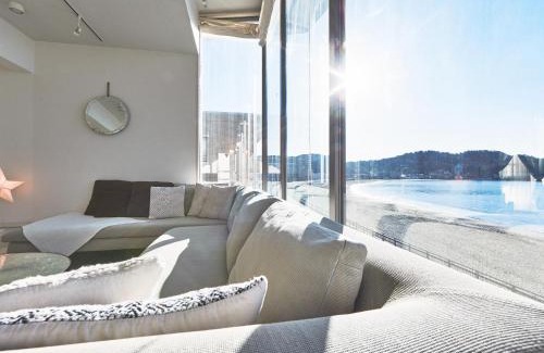 Zushi Villa | ZUSHI Funny house