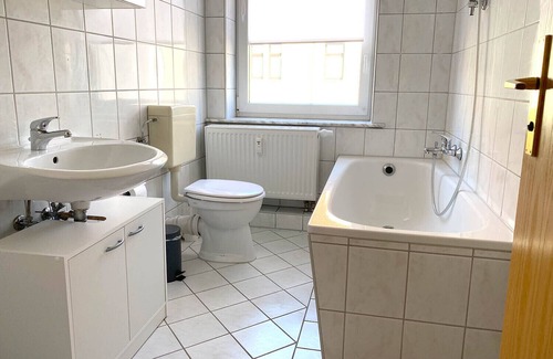 Zwickau Apartment | Zw01b - 2 Zimmer Wohnung in Zwickau, 55qm, 2 Schlafzimmer, Max. 4 Personen
