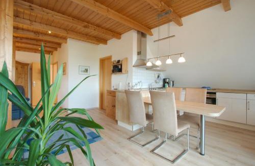 Altenhagen Apartment | Zwei Ferienwohnungen Ankerpatz 70 qm mit Loggia & Puppenstube 50 qm mit Gartenterrasse in Hagenburg nähe Steinhuder Meer