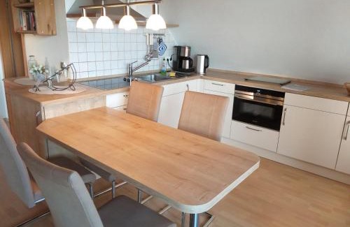 Altenhagen Apartment | Zwei Ferienwohnungen Ankerpatz 70 qm mit Loggia & Puppenstube 50 qm mit Gartenterrasse in Hagenburg nähe Steinhuder Meer