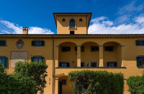 Massa e Cozzile Apartment | Zwei Zimmer Wohnung La Colombaia Mit Garten